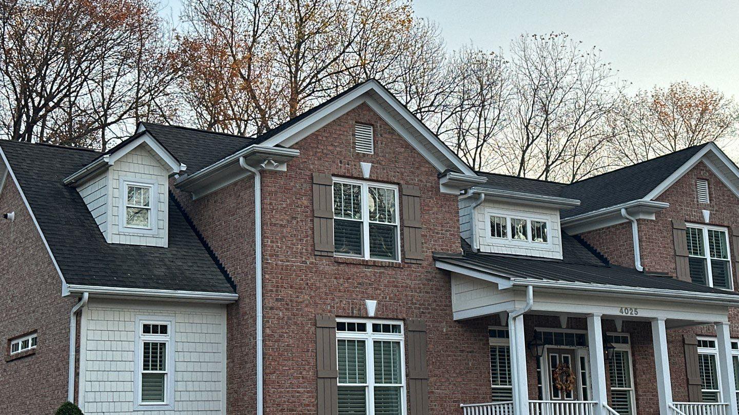 Picture of roof of a modern house